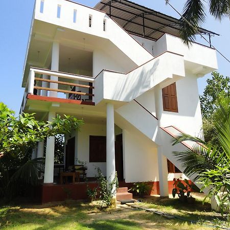 Peacock Land Hotell Tangalle Eksteriør bilde