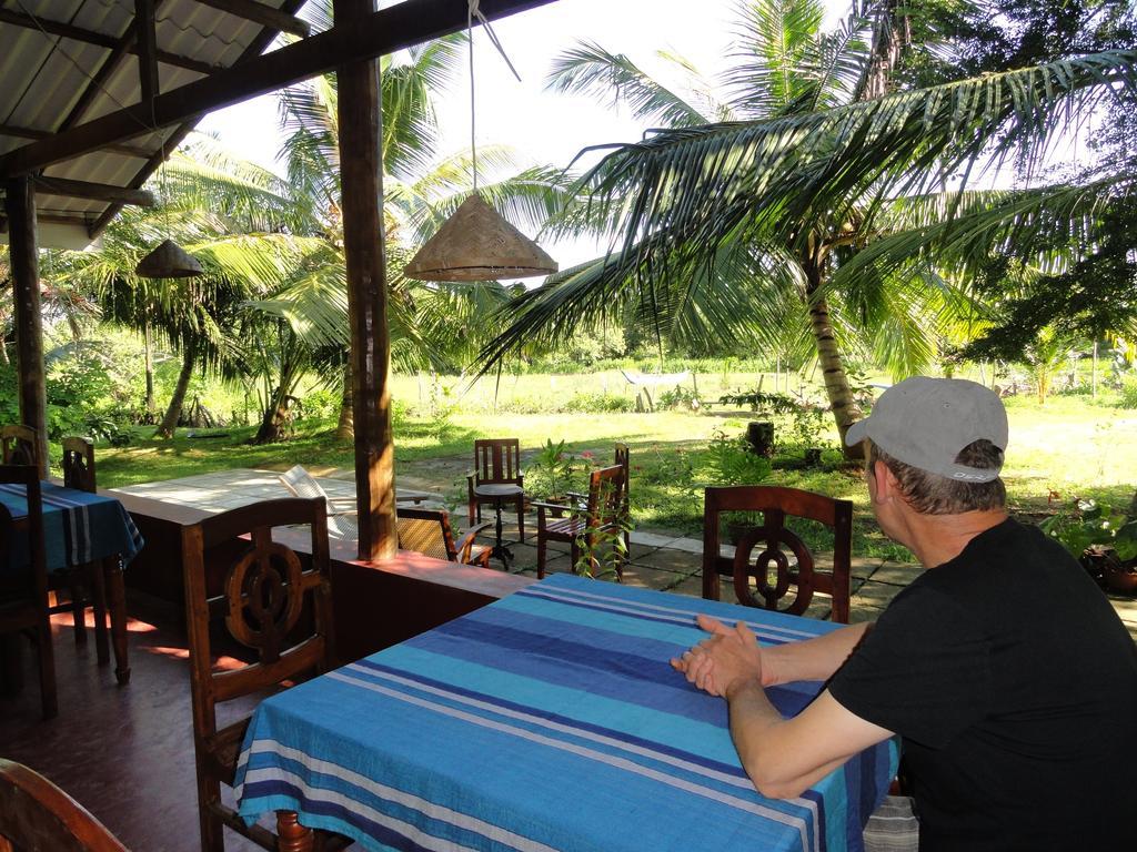 Peacock Land Hotell Tangalle Eksteriør bilde