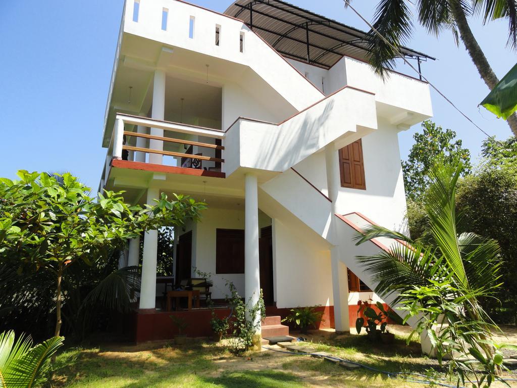 Peacock Land Hotell Tangalle Eksteriør bilde