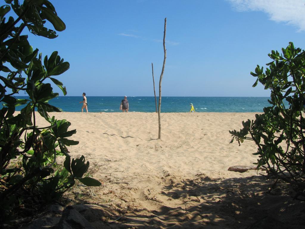 Peacock Land Hotell Tangalle Eksteriør bilde