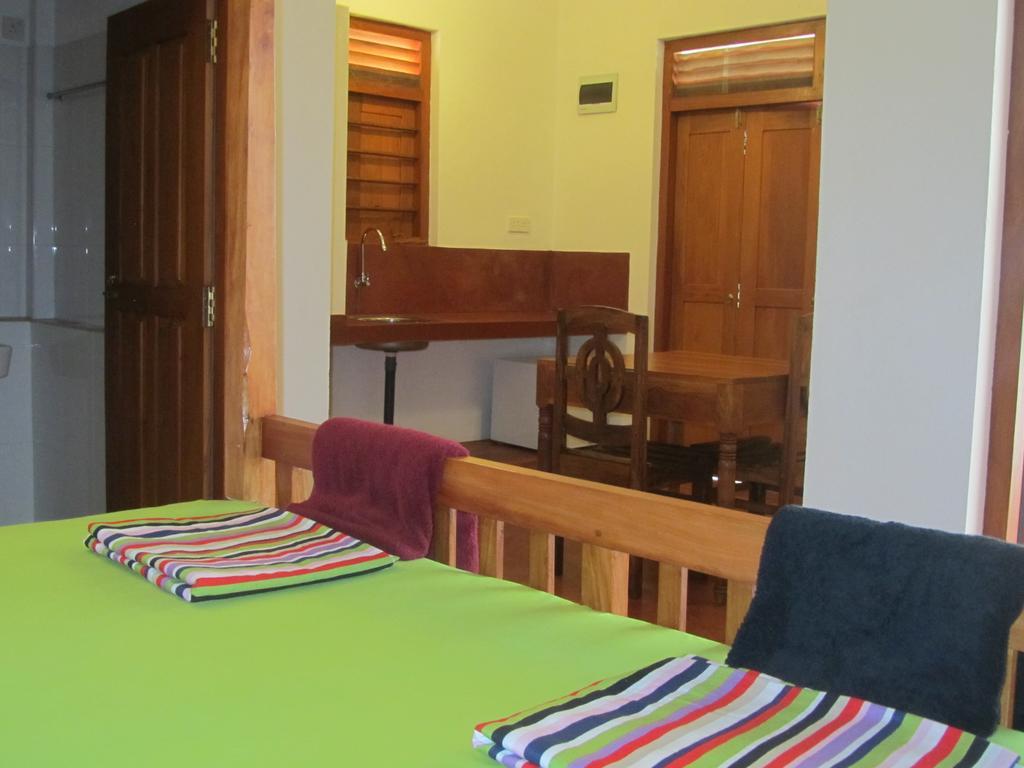 Peacock Land Hotell Tangalle Rom bilde