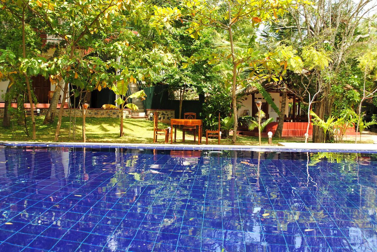 Peacock Land Hotell Tangalle Eksteriør bilde