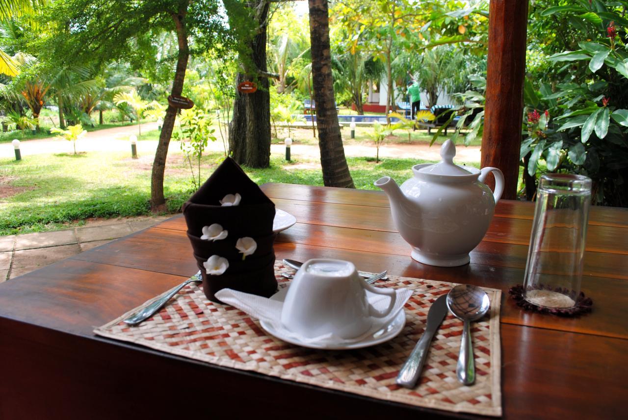 Peacock Land Hotell Tangalle Eksteriør bilde