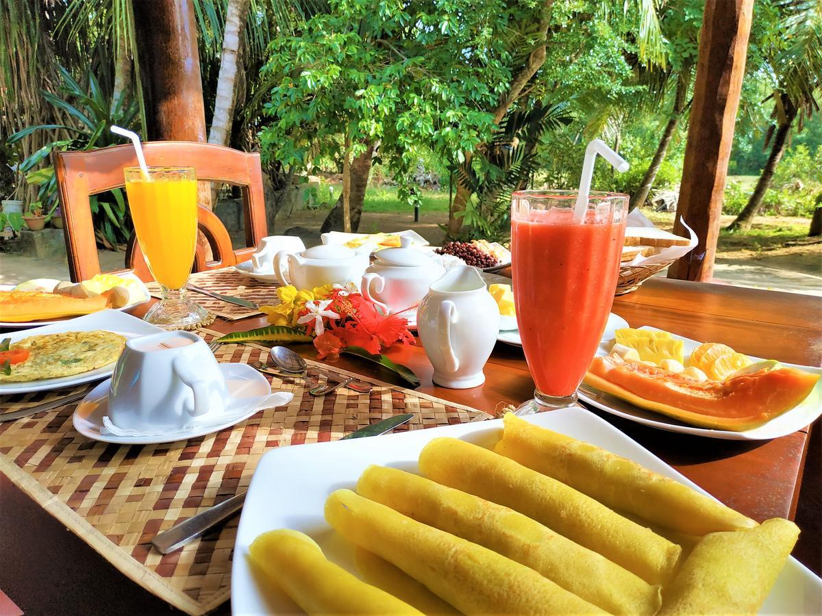 Peacock Land Hotell Tangalle Eksteriør bilde